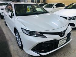 تۆیۆتا کامری